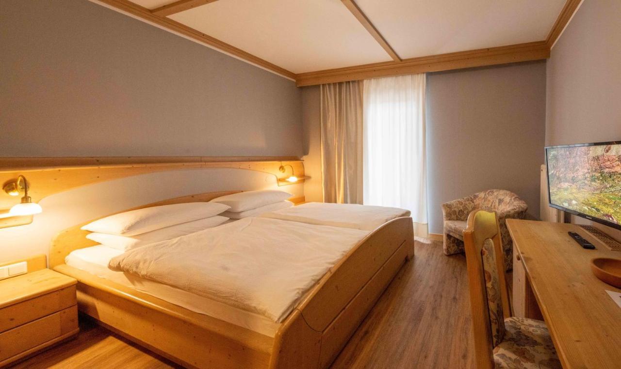 Hotel Hellweger Campo Tures Buitenkant foto