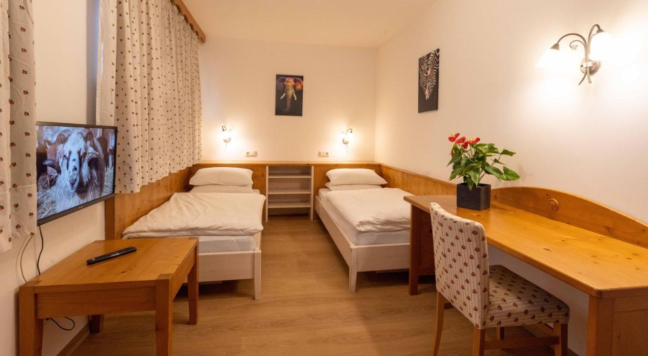 Hotel Hellweger Campo Tures Buitenkant foto