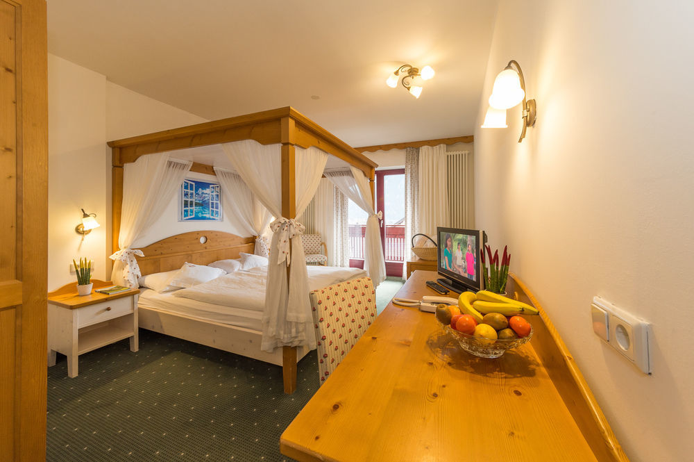 Hotel Hellweger Campo Tures Buitenkant foto