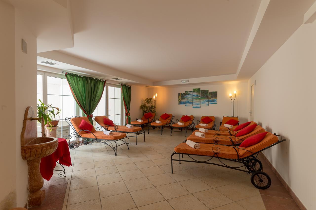 Hotel Hellweger Campo Tures Buitenkant foto