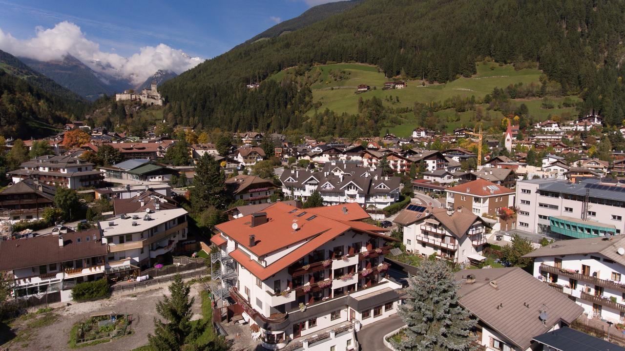 Hotel Hellweger Campo Tures Buitenkant foto